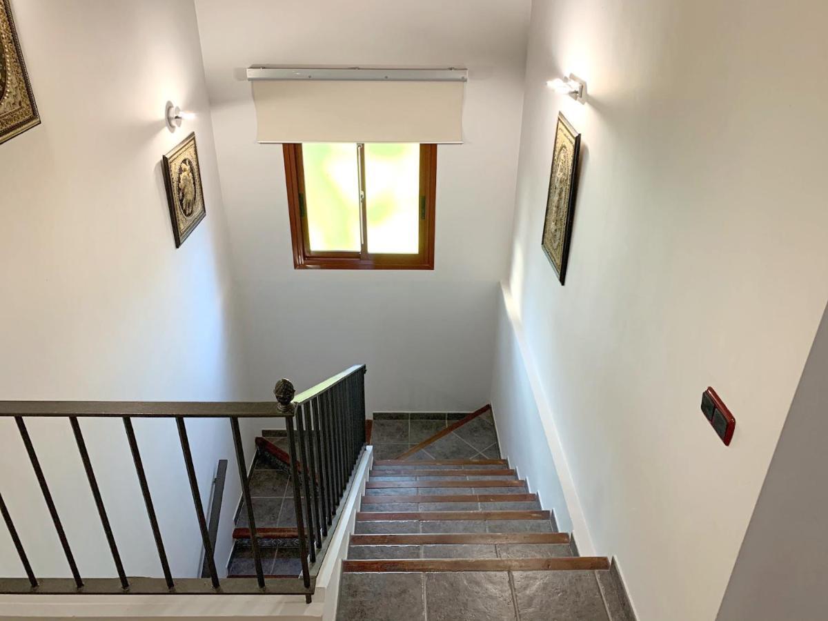 Nabrisa Marbella, 5 Bedroom, Private Pool, Garden, Bbq Villa