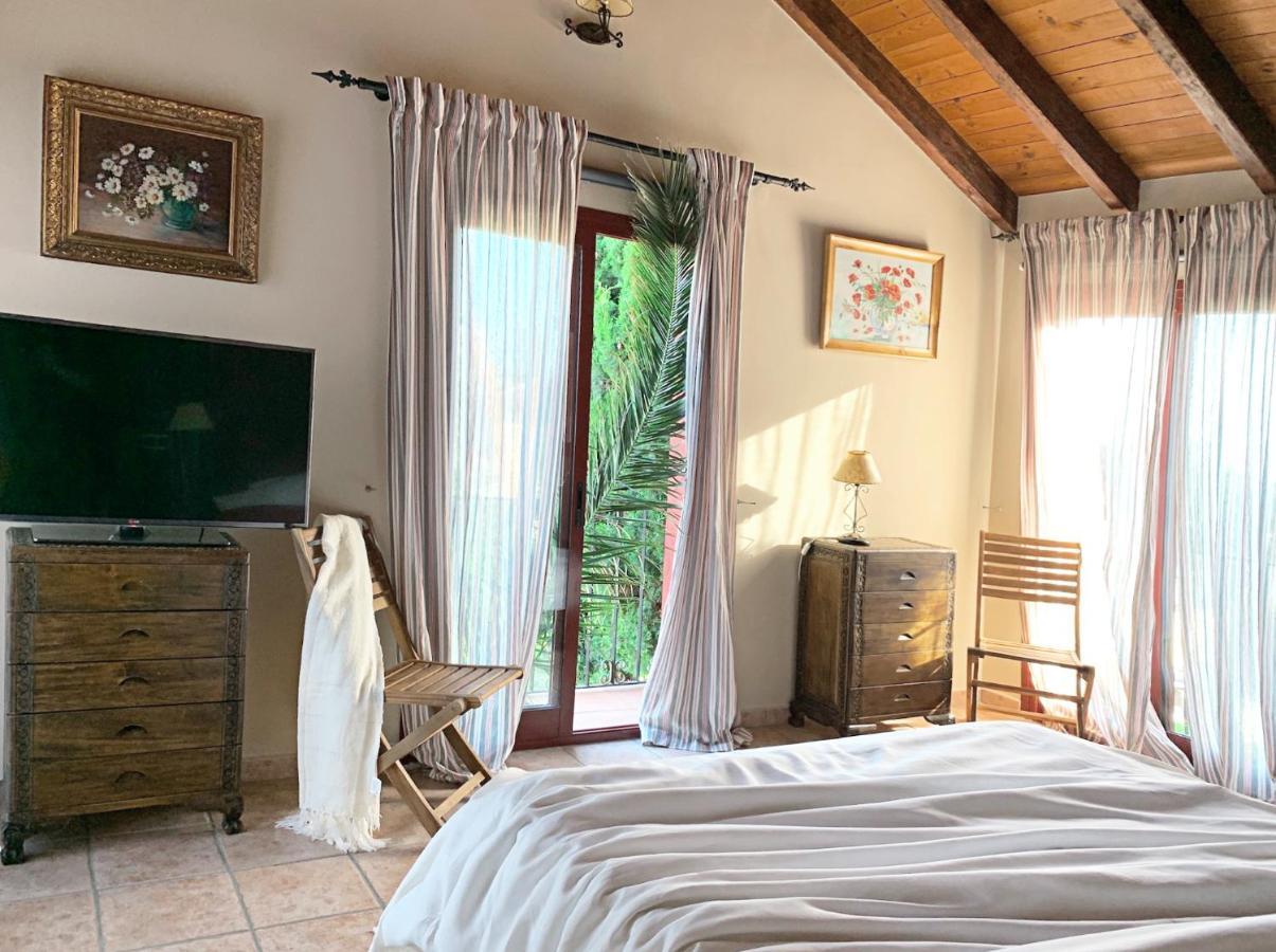 Nabrisa Marbella, 5 Bedroom, Private Pool, Garden, Bbq Villa Marbella