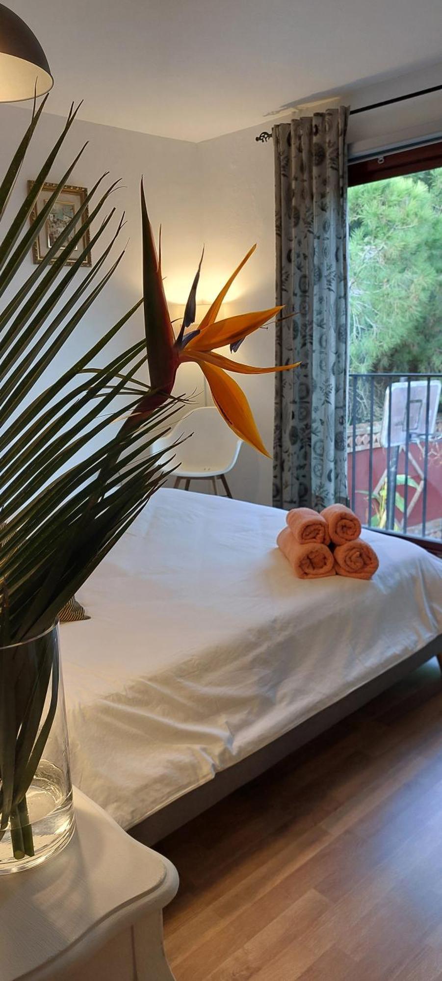 Nabrisa Marbella, 5 Bedroom, Private Pool, Garden, Bbq Villa *